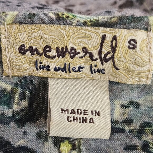 One World Blouse Womens Small Lace Accented V Neck Top Yellow Gray Pattern - Picture 2 of 10